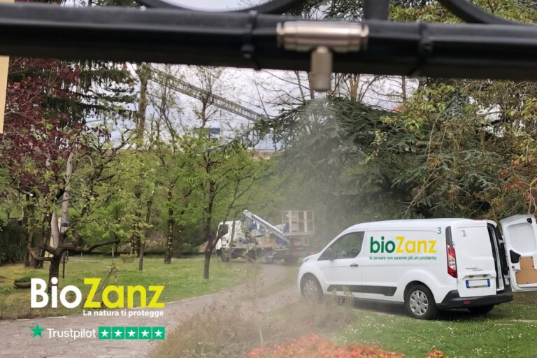 Impianto antizanzare BioZanz: installazione in un giardino